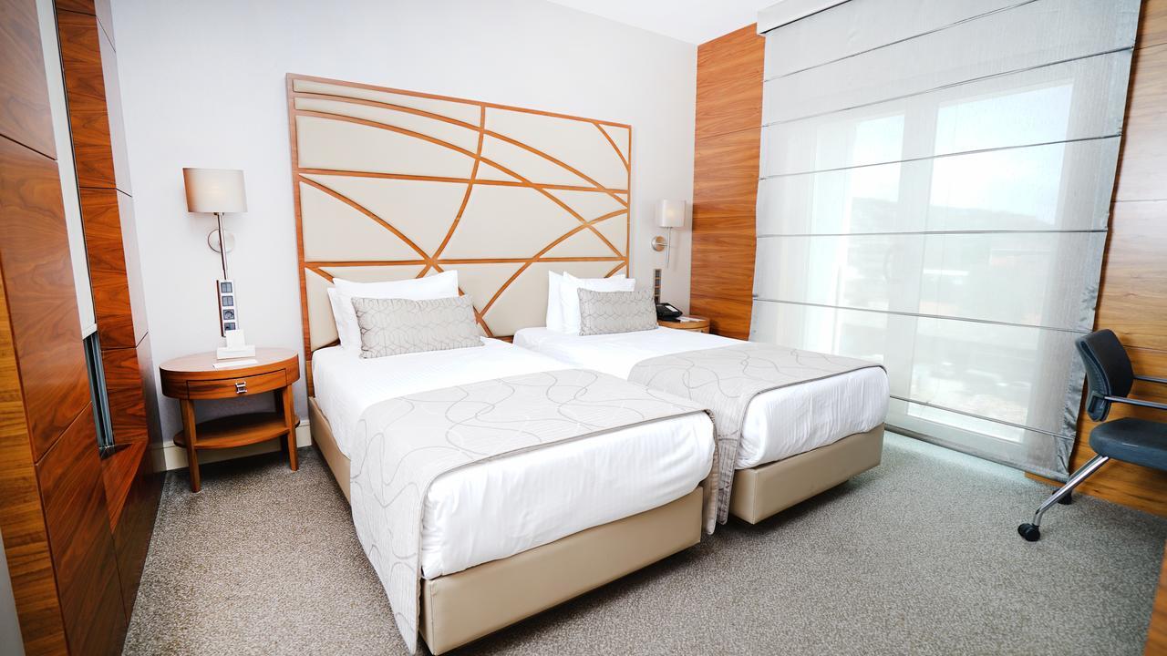 Cevahir Hotel Istanbul Asia Luaran gambar A bedroom