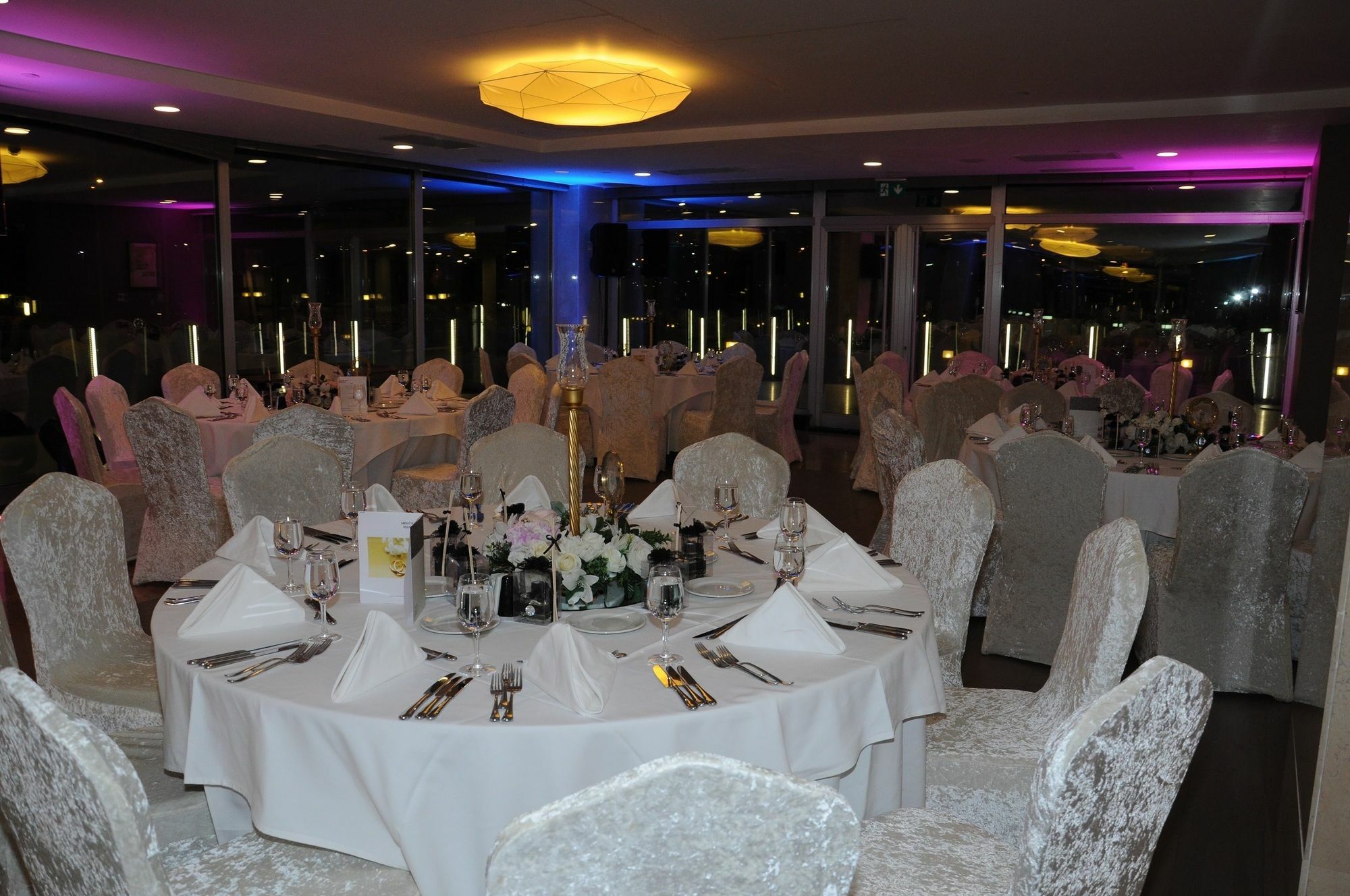 Cevahir Hotel Istanbul Asia Luaran gambar The River Suite