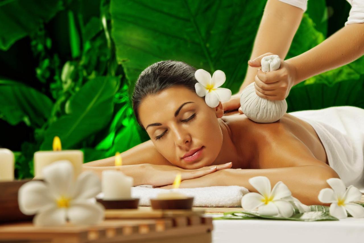 Cevahir Hotel Istanbul Asia Luaran gambar Thai herbal compress massage