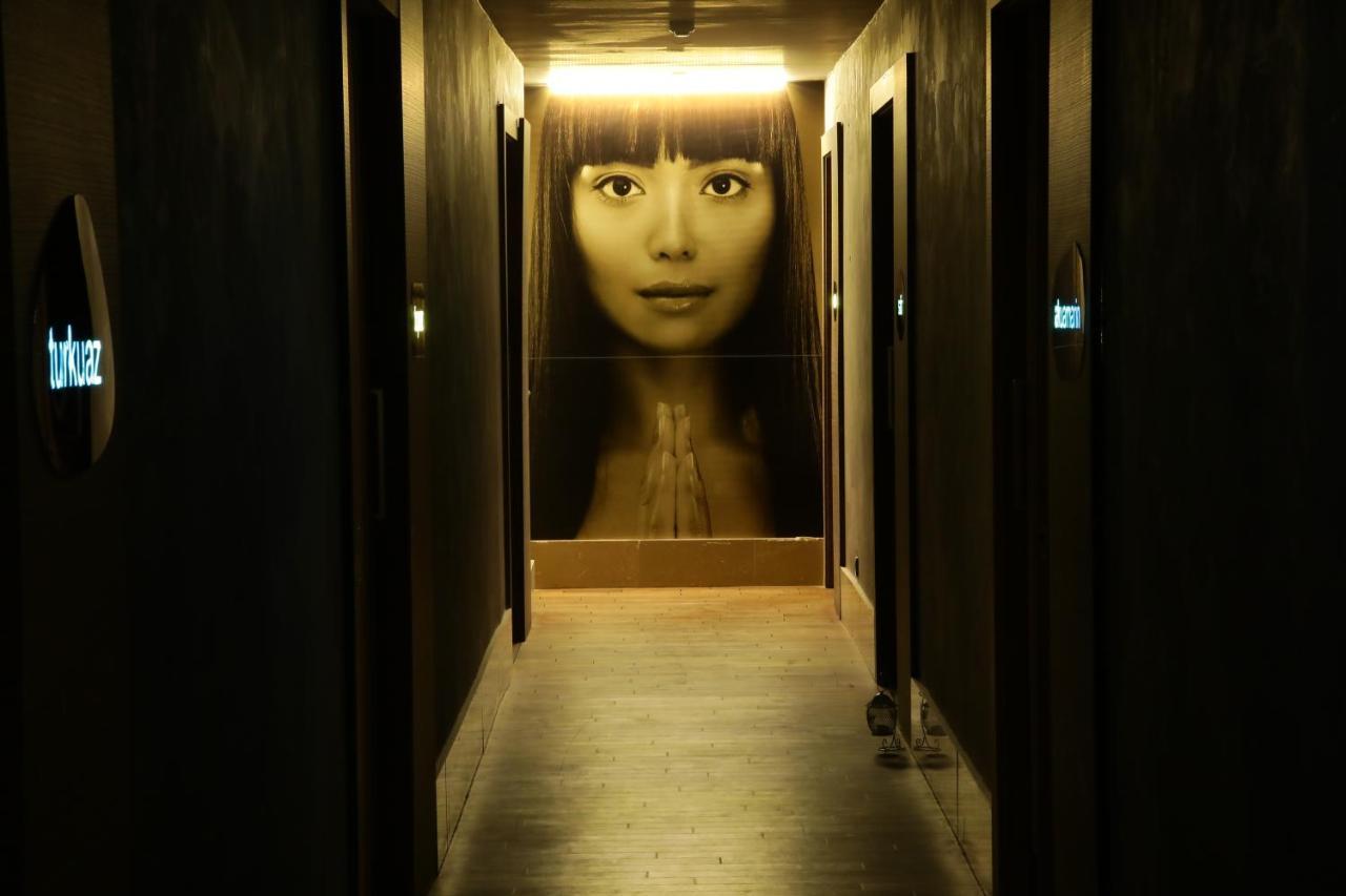 Cevahir Hotel Istanbul Asia Luaran gambar Corridor of the hotel